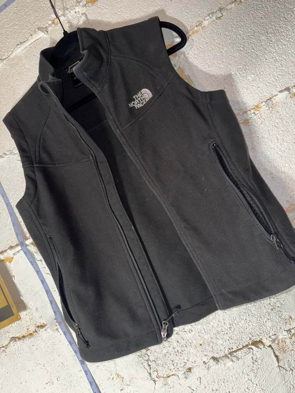The North Face Women's Black Full-Zip Fleece Vest Size Medium - Picture 4 of 6